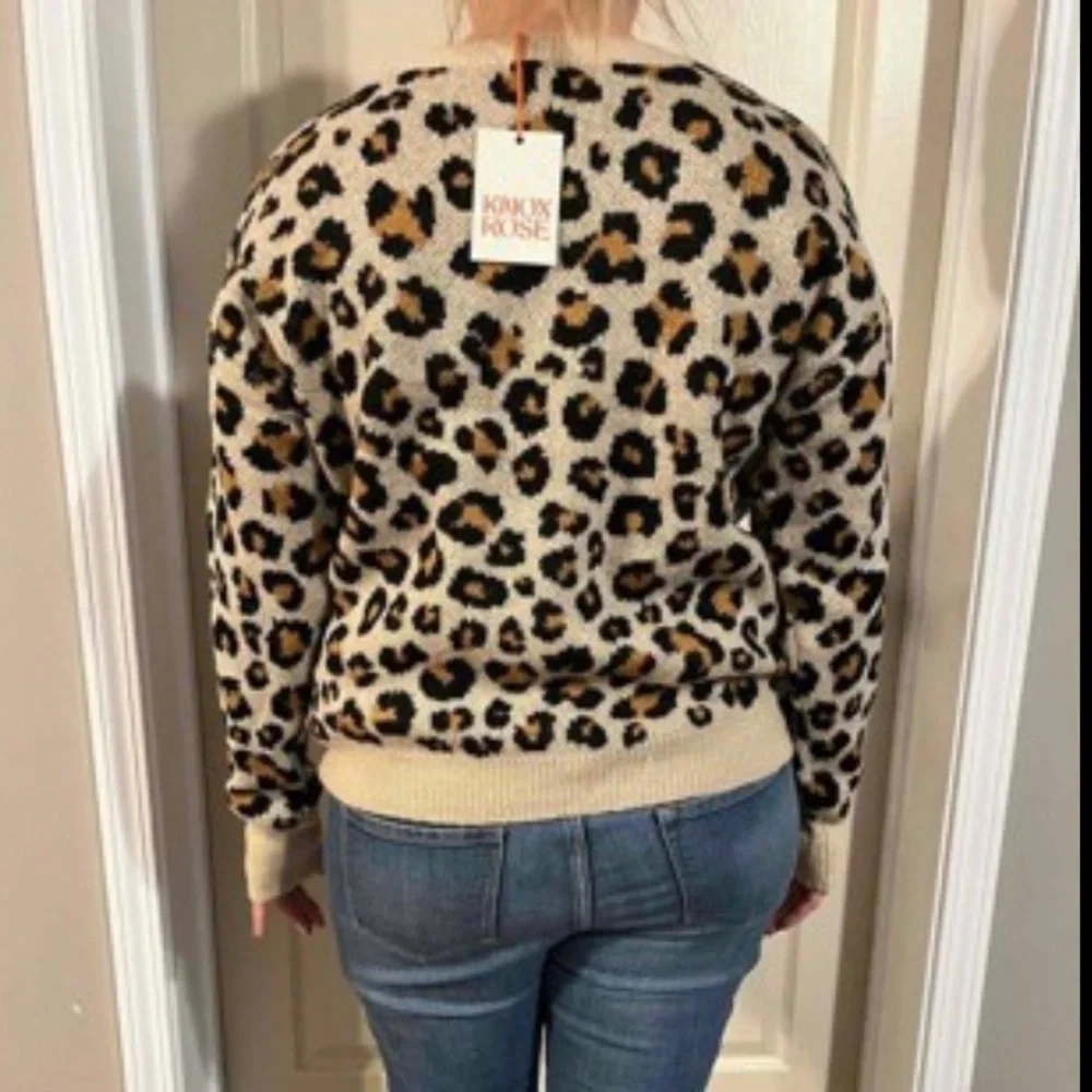 (2X)- Knox Rose Women's Plus Size Crewneck Sweater - Leopard Print_9